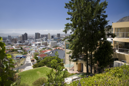 Signal Hill Lodge