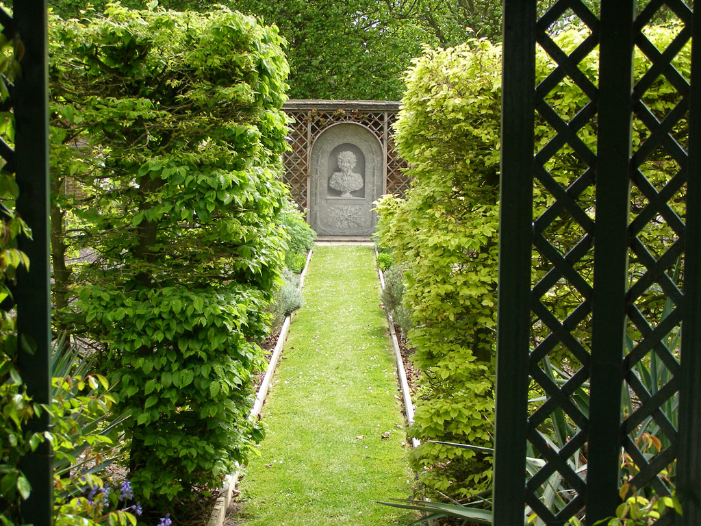 The Manor House, Bucks