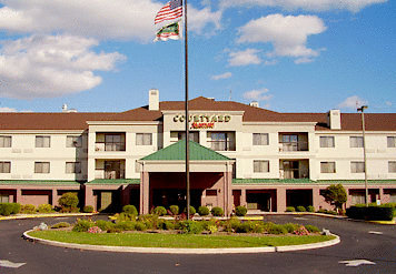 Courtyard Columbus Tipton Lakes