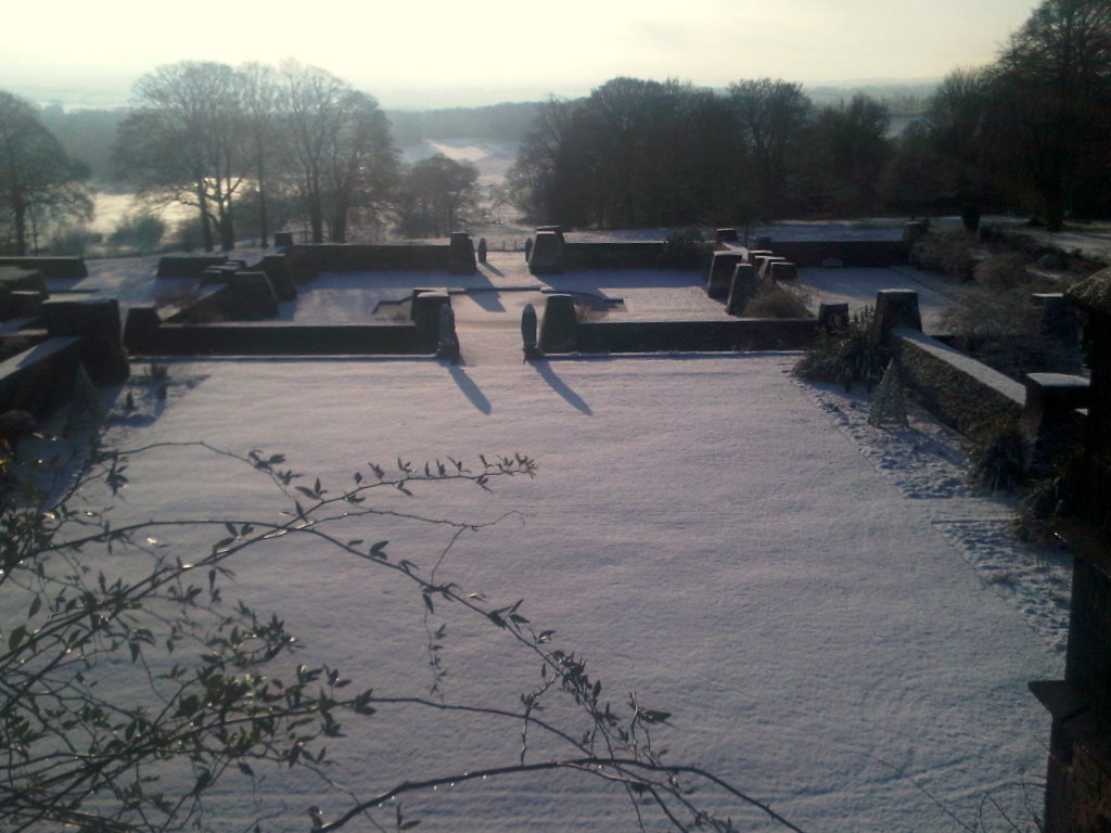 Renishaw Hall, Winter