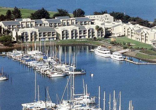 Doubletree Hotel & Executive Meeting Center Berkeley Marina