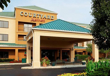 Courtyard Newark Granville