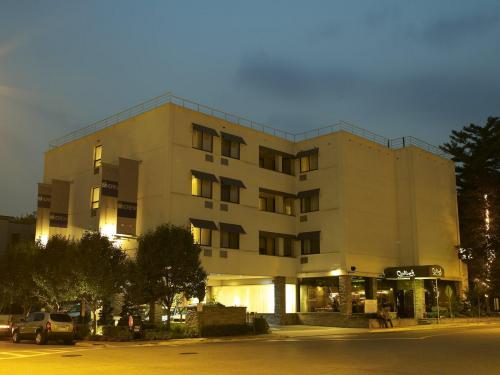 The Andrew Hotel