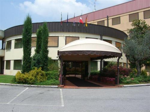 B&H Hotel Bifi's