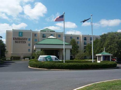 Embassy Suites Philadelphia - Airport
