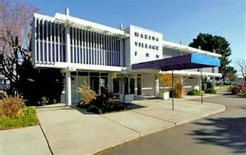 Marina Village Inn