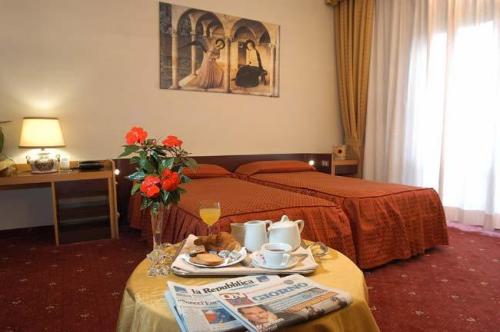 Golden Tulip Mirage