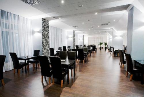 Hotel Adonis
