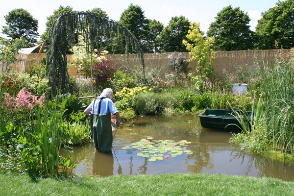 Garden and outdoor clothing