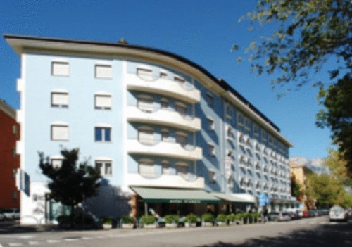 Hotel Everest