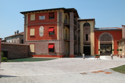 Luna Residence