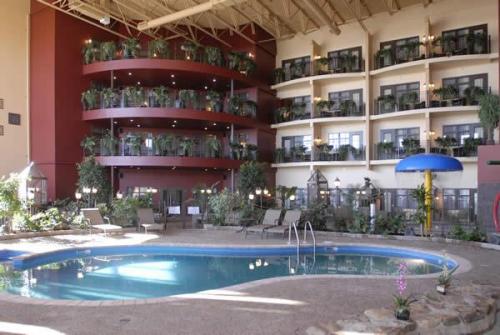 Hotel Ambassadeur Et Suites
