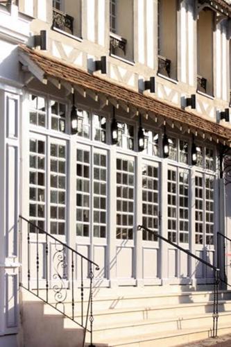 Hotel Du Grand Cerf