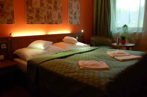 Max Inn