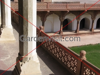 Agra Fort Garden