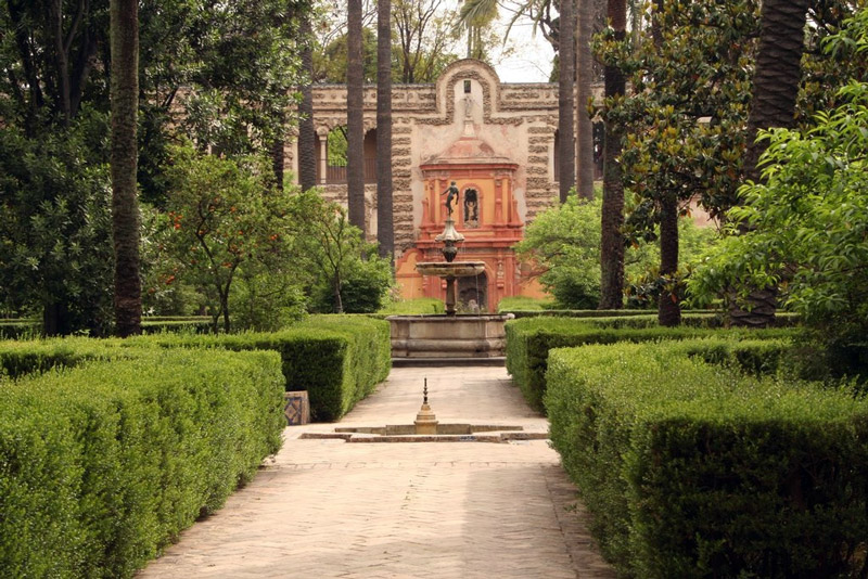 Jardines de las Reales Alcazares, May