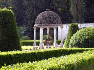 Ambras castle garden