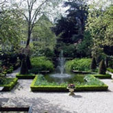 Canal House Garden in Amsterdam - UHGT