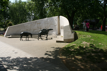 Animals in War Memorial