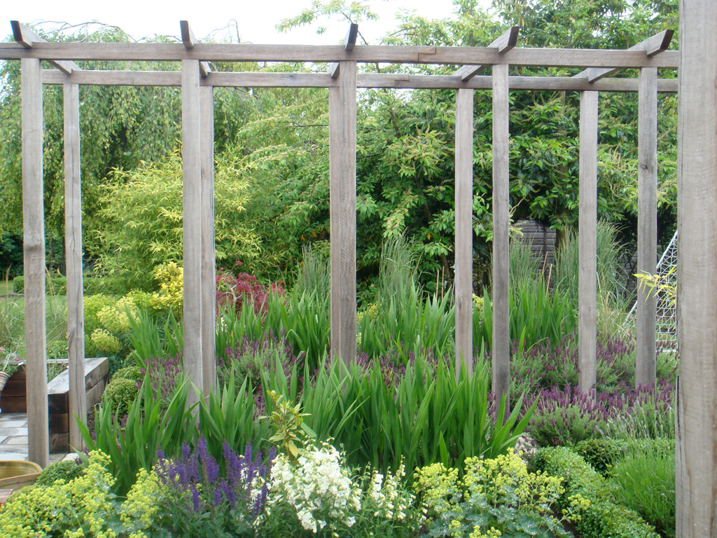 Aralia Garden Design, Hertfordshire