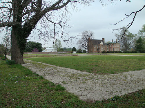 Bacons Castle
