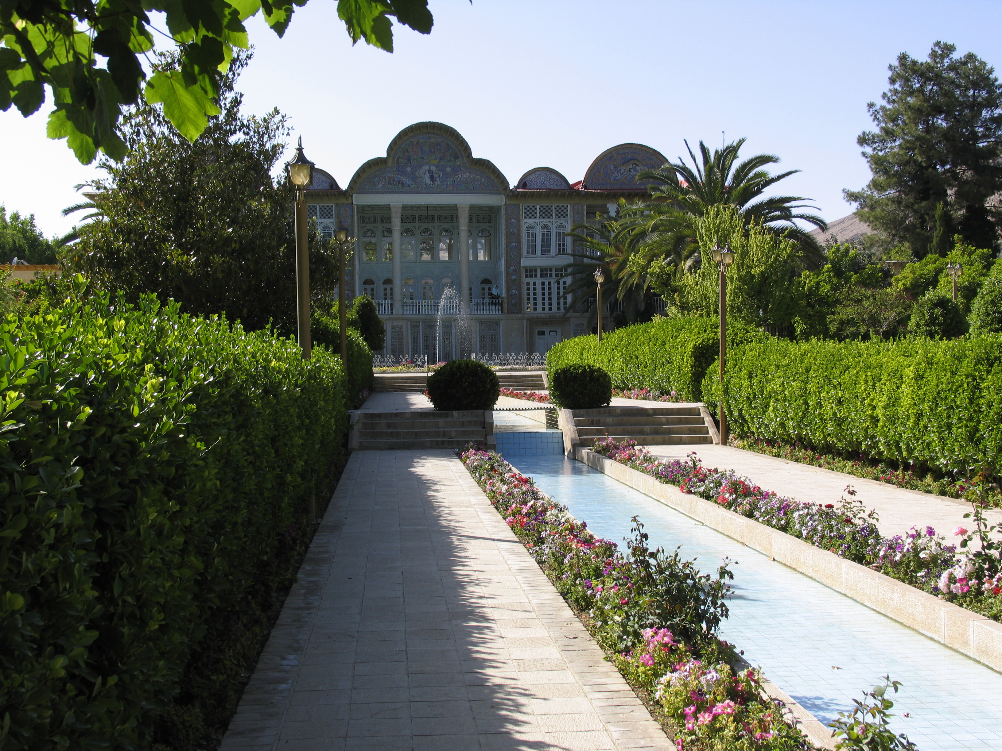 Bagh-e Eram Gardenvisit.com