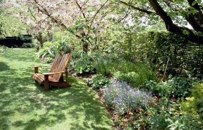 Loveseat, Barnsdale Gardens