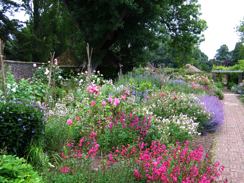 Barrington Court Garden Ian Kirby