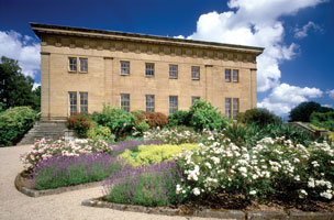 Belsay hall garden
