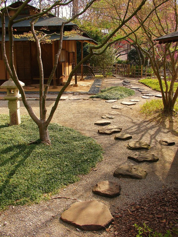 Path, Birmingham Botanical Gardens