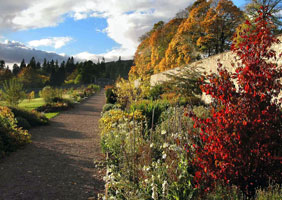 Blaircastleherculesgarden