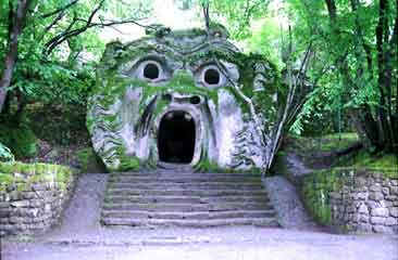 Bomarzo garden2