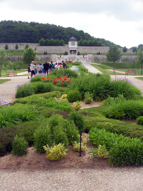 St Martin de Boscherville Abbey Gardens, 2004
