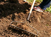 Bowhead rake for cultivation