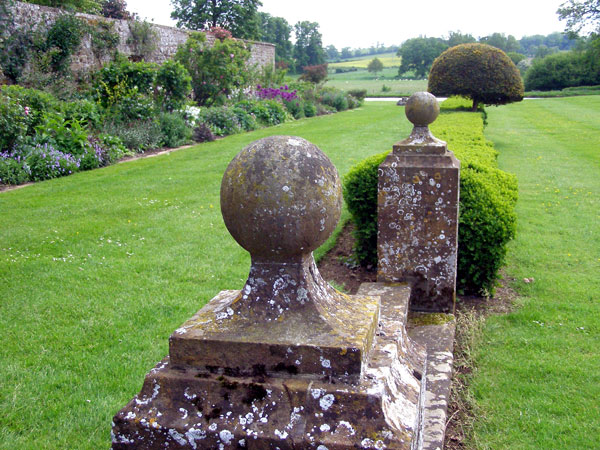Broughton Castle Garden, Oxfordshire