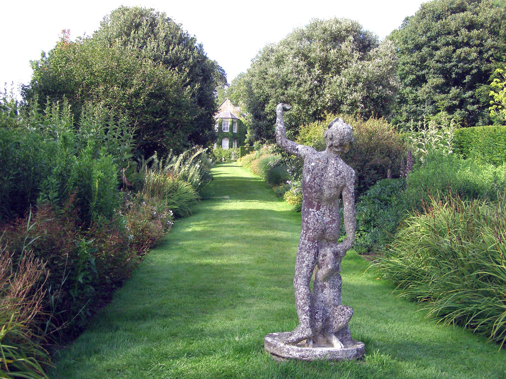 Statue, Broughton Grange