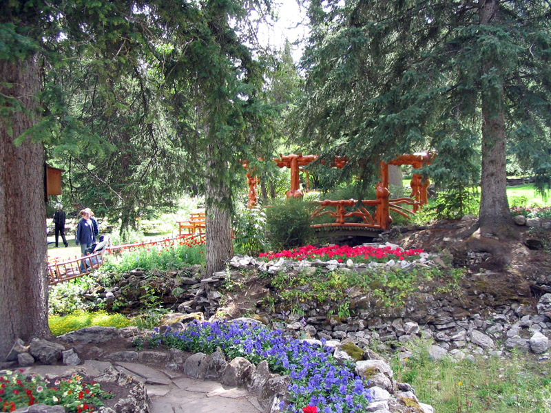 Cascade Gardens, Canada