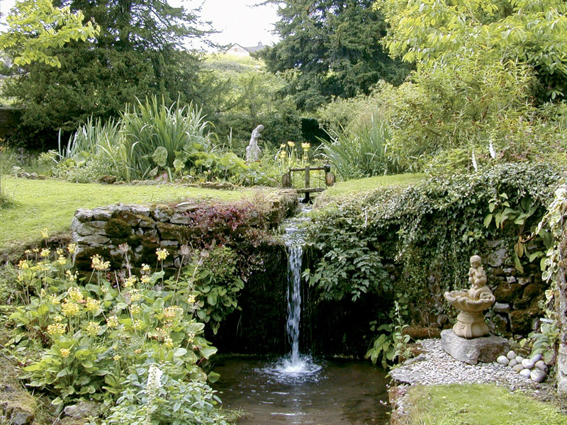 Waterfall, Cascades Gardens