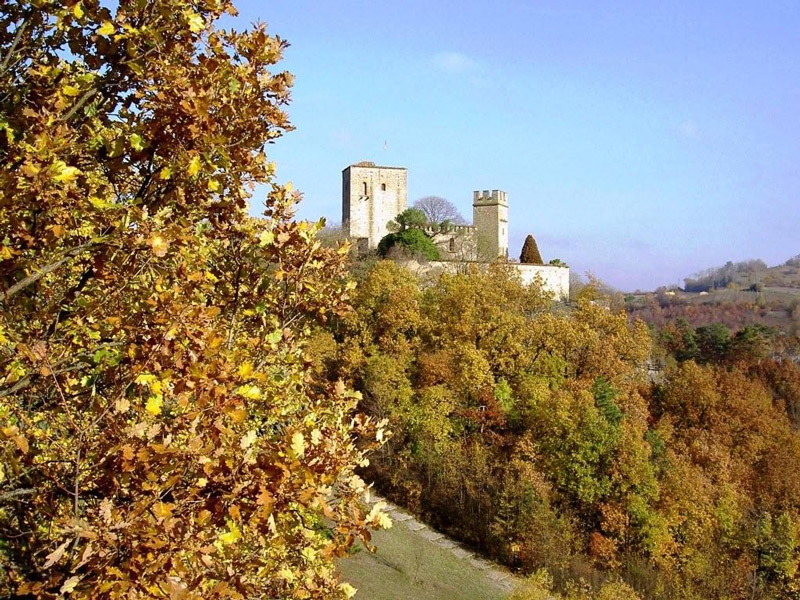 Castello di Gropparello, Autumn