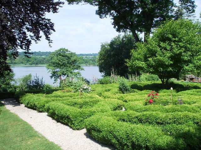 Cedarmere Garden, New York