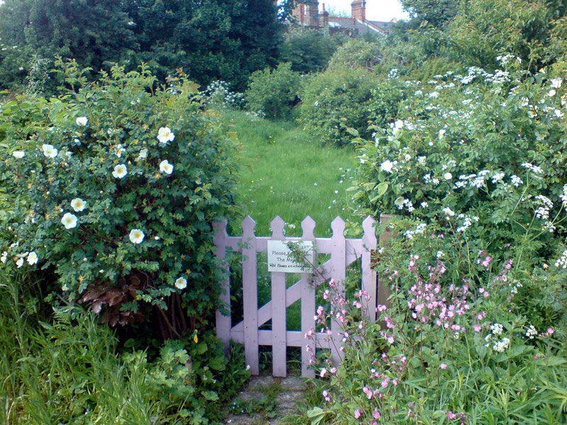 Gate, Centre for Wildlife Gardening