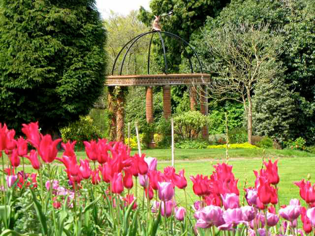 Charts Edge Gardens