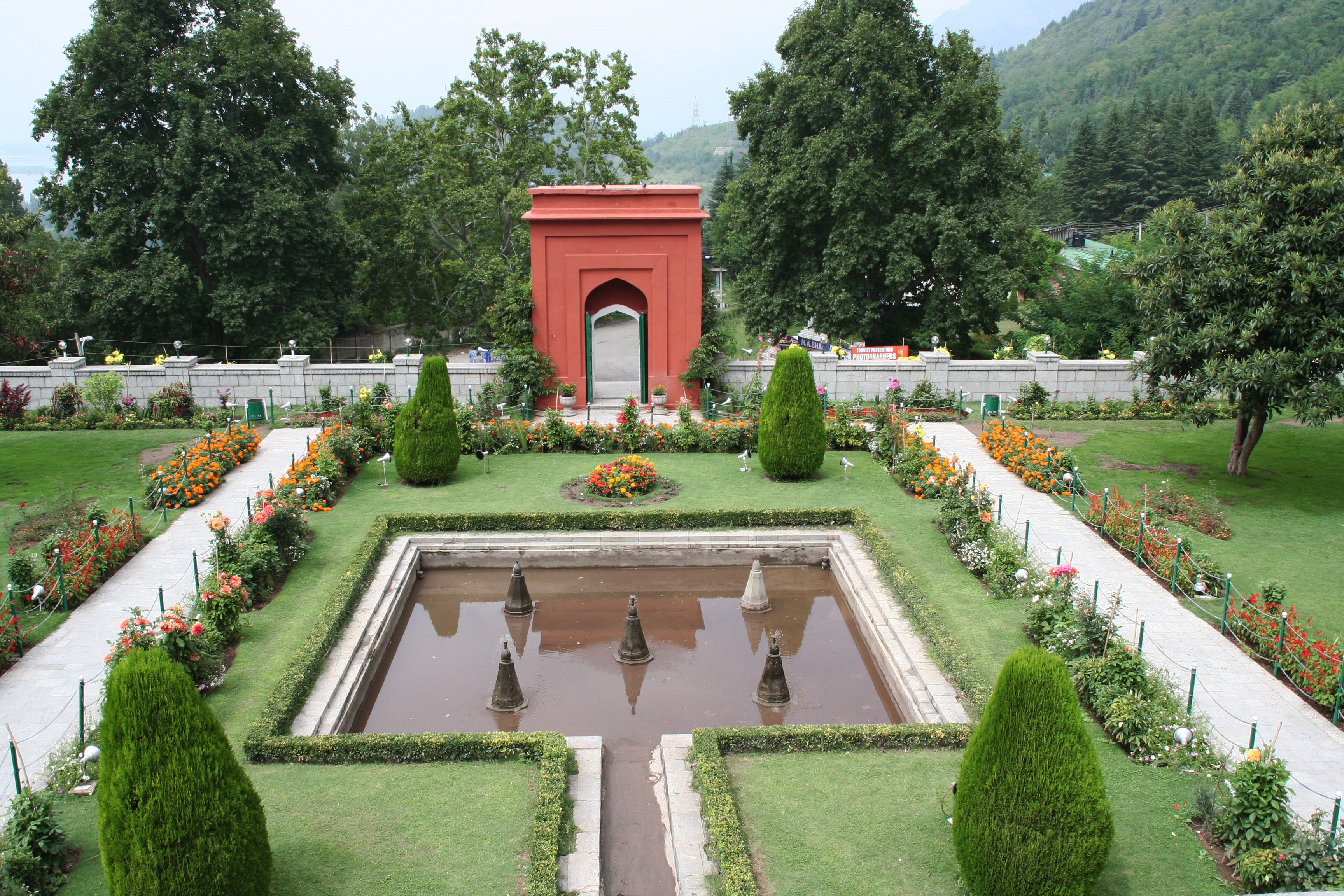 Chasma Shahi Gardenvisit.com