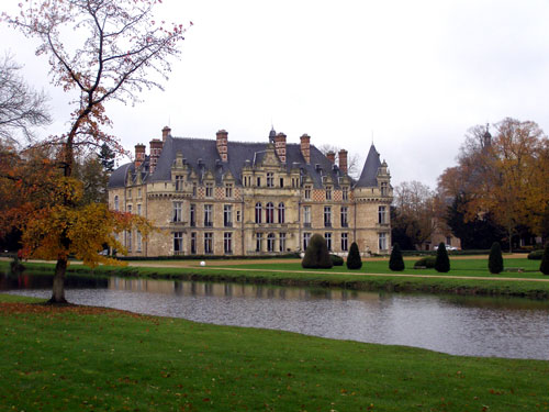 View of Chateau d'Esclimont across the Lawns