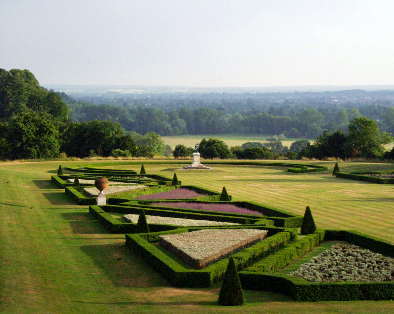 Cliveden Garden Tony Roberts