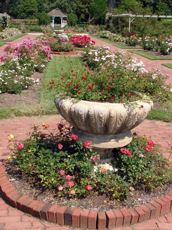 Colonial Park Gardens