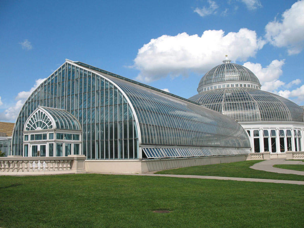 Marjorie McNeely Conservatory, Como Park Zoo