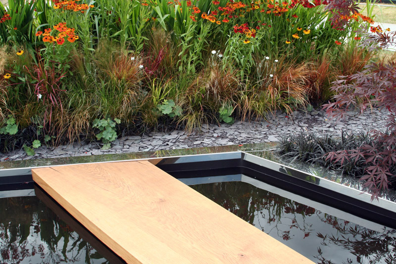 Convergence of the Elements, designed by Matthew Rideout, Hampton Court Palace Flower Show 2008