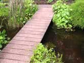 Steel mesh bridge