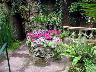Dewstow gardens grottoes